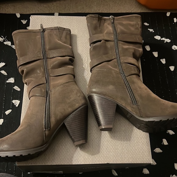 ❌SOLD❌ Maurices Pam Mid Calf Scrunch Boots - Picture 3 of 12